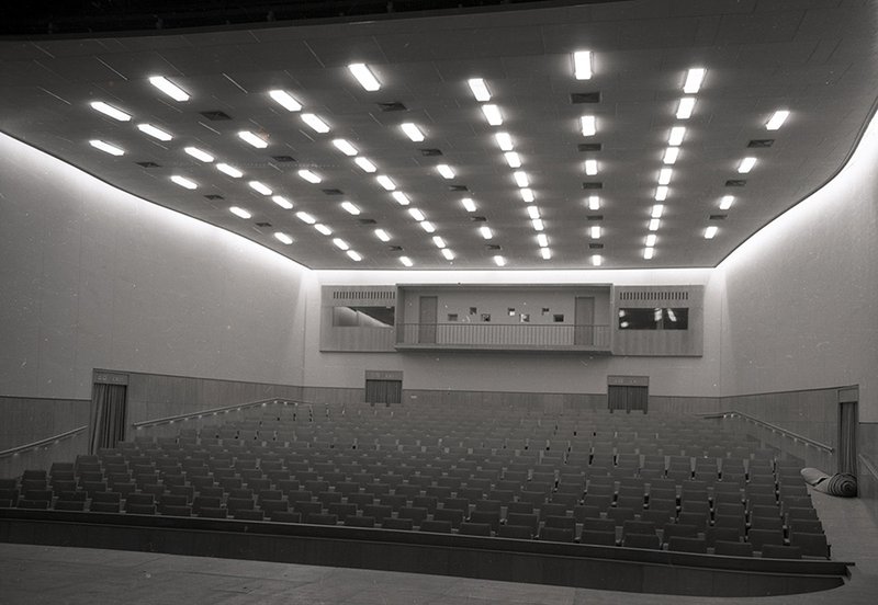 ceiling-lights-cinema.jpg